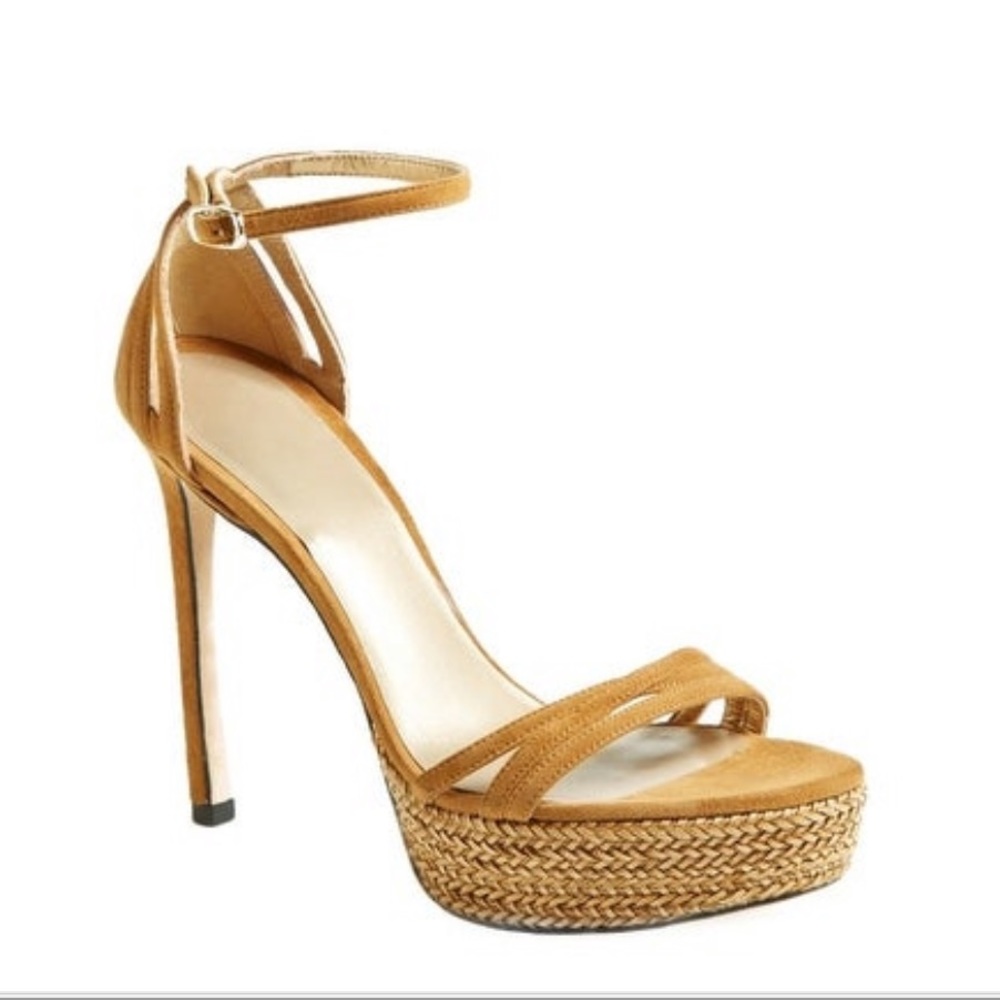 Stuart weitzman whichway sandal
